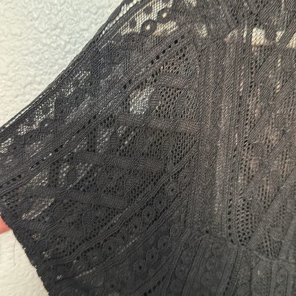 Torrid 1X Deep Black Midi Rayon Slub Lace Trim Dress with Pockets - Picture 3 of 12